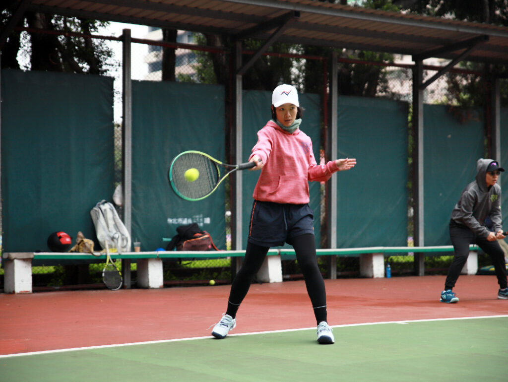 two female tennis players
